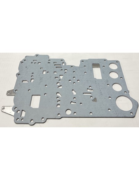 Plate with Gasket, Transmission PowerQuad John Deere RE152103