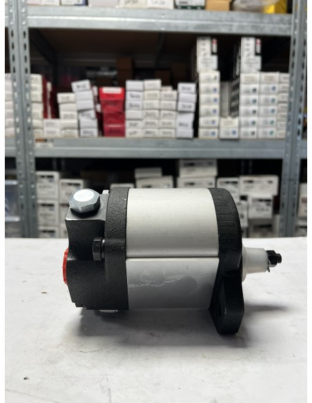 Hydraulic Pump John Deere AZ19692, AZ53802, AZ49541, AZ17502, AH62124, 1598626790 Hydraulic Pump John Deere AZ19692, AZ53802, AZ49541, AZ17502, AH62124, 1598626790