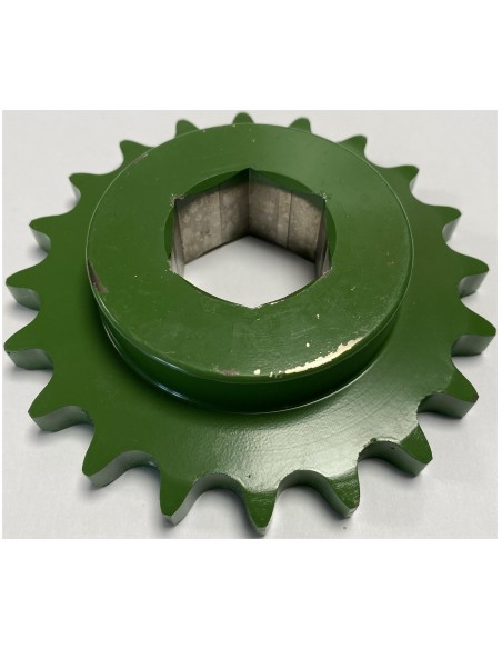 Pinion Lant Hexagonal Z-20 John Deere CC107847, AE39650